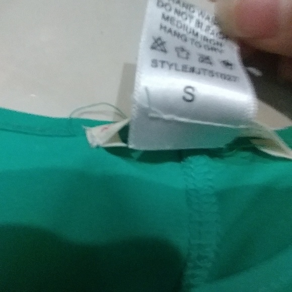 Agaci green open shoulder long sleeve - Picture 3 of 3